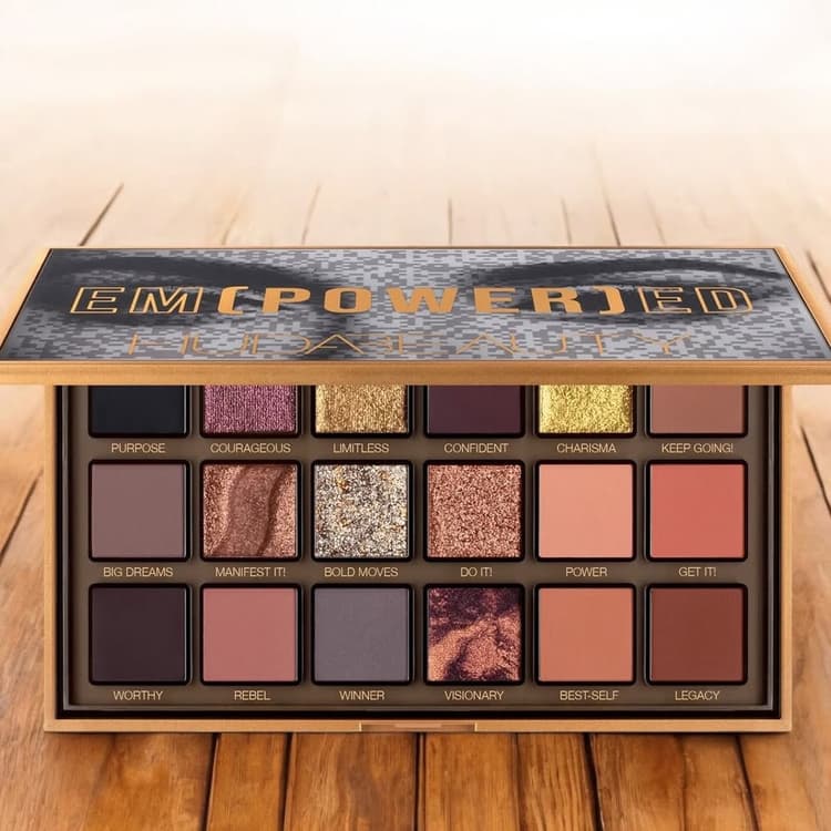 باليت ظلال العيون إمباورد من هدى بيوتيhuda beauty Huda beauty