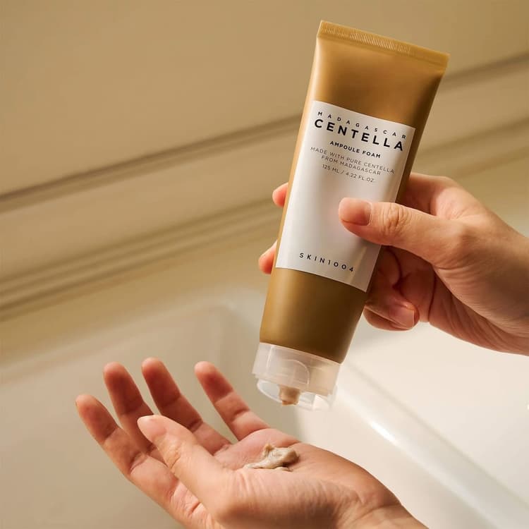 SKIN1004 Madagascar Centella Ampoule Foam منظف رغوي بخلاصة السينتيلا