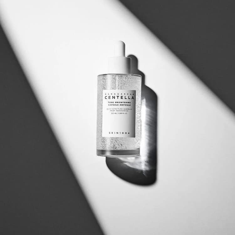 SKIN1004 Madagascar Centella Tone Brightening Capsule Ampoule 100ml أمبولة مدغشقر بخلاصة السينتيلا لتفتيح البشرة